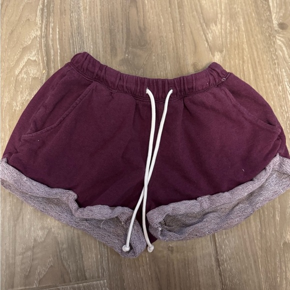 DIVIDED wine color raw hem elastic waistband Sweatshorts XS - Picture 11 of 11